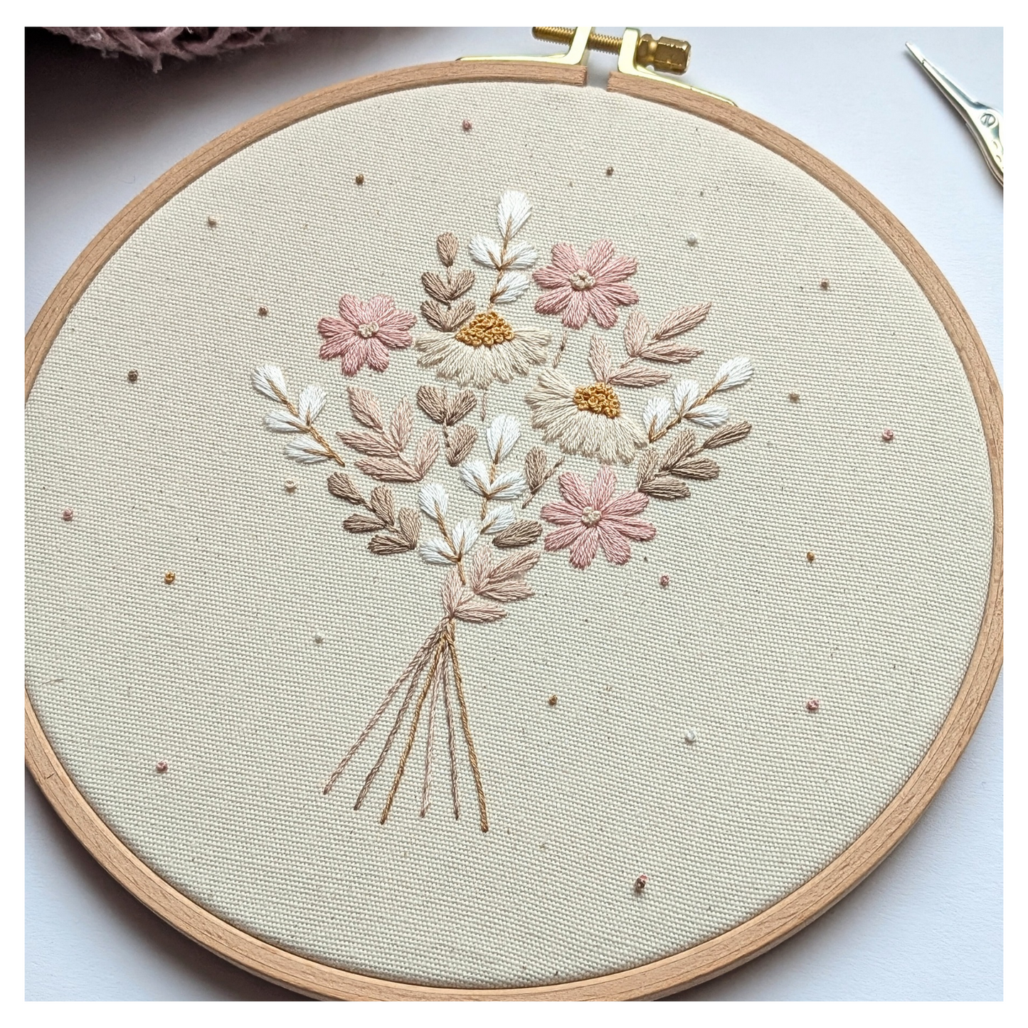 Großes Stickset Blumenstrauß und Blumenkrone Natur