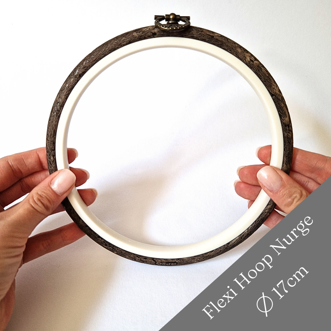 Stickring, Flexi Hoop 17cm von Nurge in dunkler Holzoptik